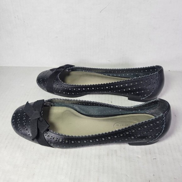 Talbots Women Black Leather Perforated Ballet Flats With Bow Accent Size 7.5 - Picture 2 of 9